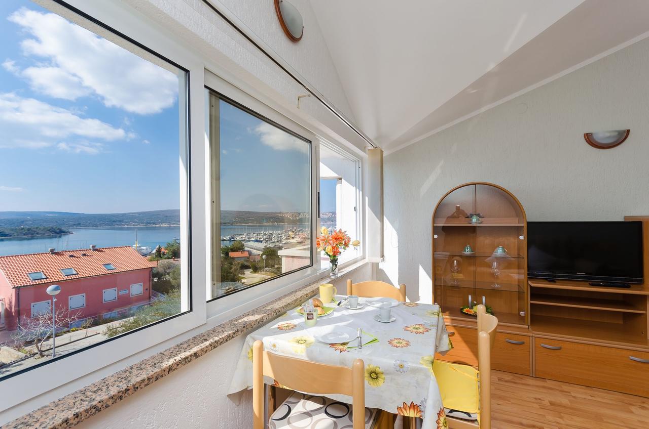 Apartments Krunoslav Punat Eksteriør bilde
